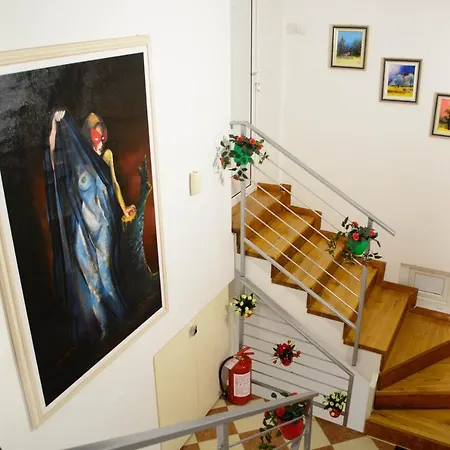 Janjic *